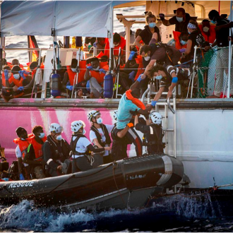 New York Times | Banksy Rescue Refugees From the Mediterranean