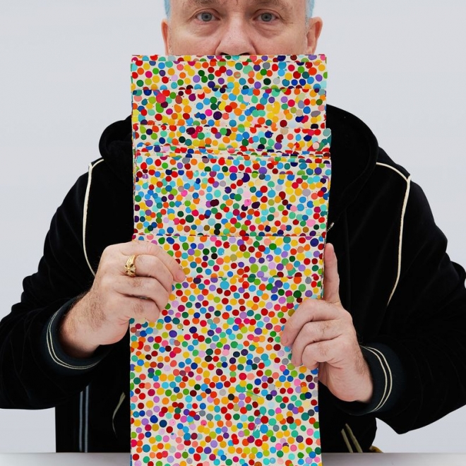 Bloomberg | Damien Hirst Has Created 10,000 Artworks That Can Be NFTs, If You Want